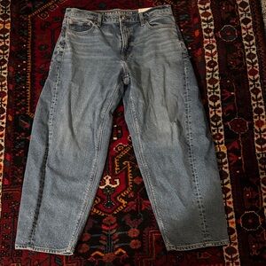 American Eagle Outfitters High Rise Blue Jeans